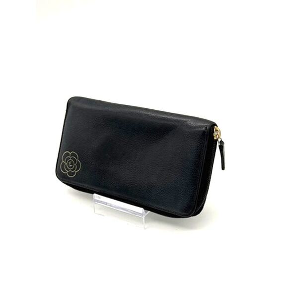 Chanel Bifold Long Wallet*Camellia Embossed in Gold*CC interlocking*Awesome - Picture 2 of 16